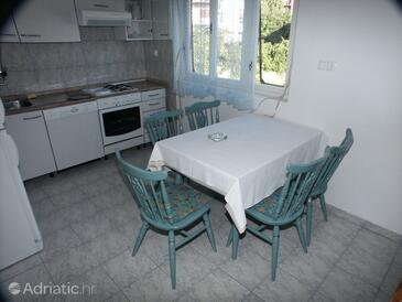 Apartmaji ob morju Jelsa, Hvar - 584