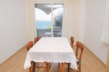 One bedroom apartment Tkon, Pašman (A-5840-a)