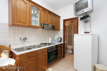 Apartments by the sea Biograd na Moru, Biograd - 5845