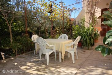 Apartments by the sea Biograd na Moru, Biograd - 5845