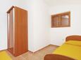 Privlaka, Bedroom 2 in the studio-apartment, WiFi.