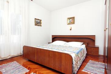 Appartamenti con parcheggio Zara - Zadar - 5852