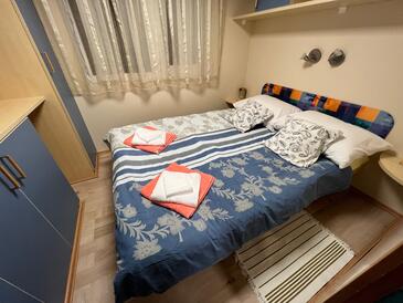 Apartments and rooms by the sea Nin, Zadar - 5858