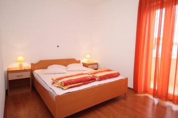 Tweekamerappartement Vrsi - Mulo, Zadar (A-5860-d)