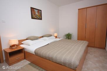 Apartments with parking space Zadar - 5876