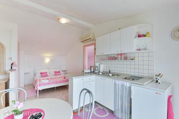 Apartments with parking space Rtina - Stošići, Zadar - 5881