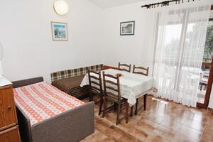 Jednosobni apartman Nemira, Omiš (A-5884-c)