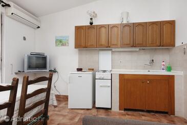 Apartmaji ob morju Nemira, Omiš - 5884