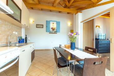 Egyszobás apartman Razanac, Zadar (A-5885-b)