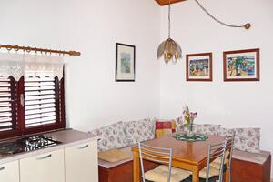 Three bedroom apartment Brna Three bedroom apartment Brna, Korčula (A-5902-a)