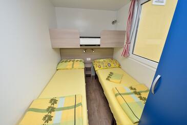 Apartmani s bazenom pogodni za obitelji s djecom Drage, Biograd - 5904