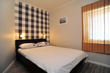 Ferienwohnungen und Zimmer mit Pool Sukosan, Zadar - 5906