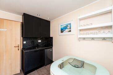 Apartments and rooms with a swimming pool Sukošan, Zadar - 5906