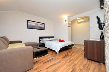 Apartmani i sobe s bazenom Sukošan, Zadar - 5906