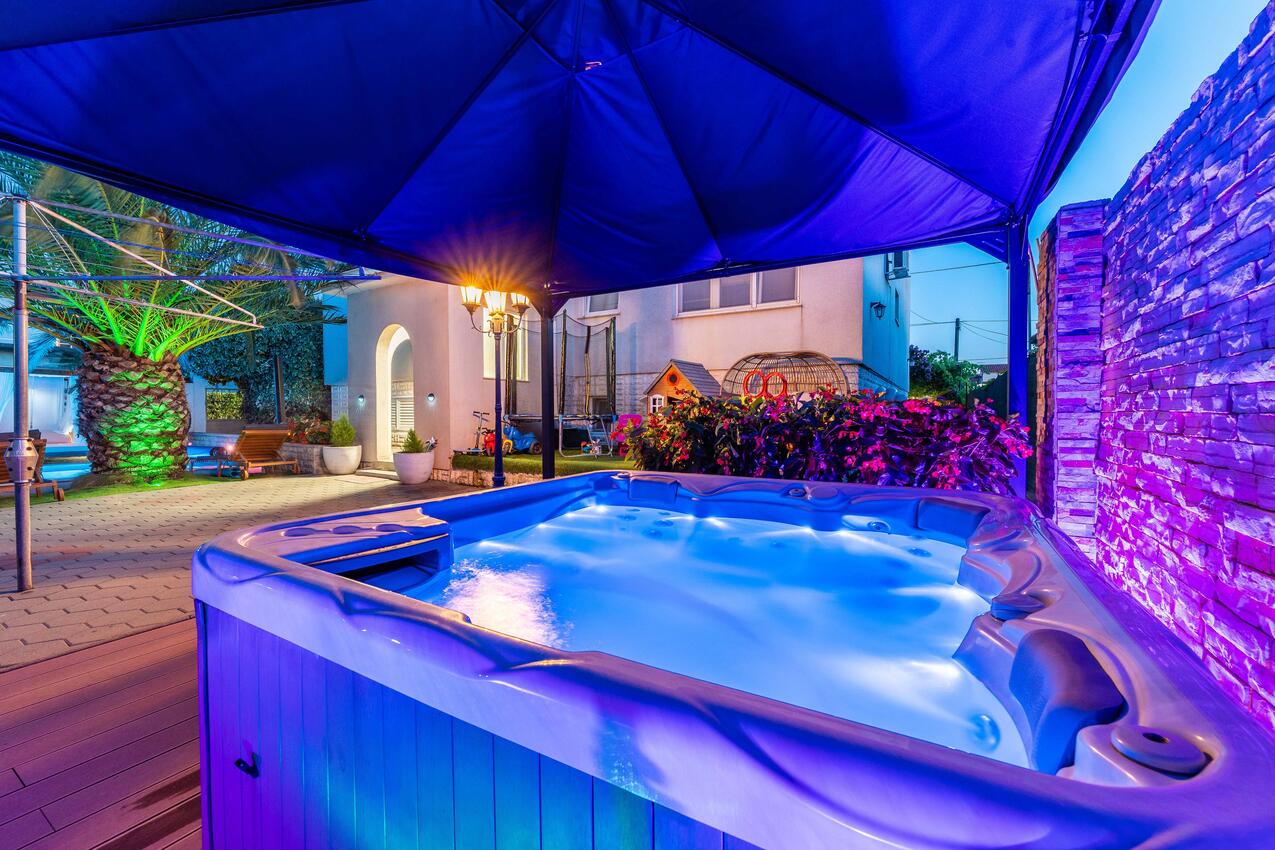 Apartmaji in sobe z bazenom Sukošan, Zadar - 5906