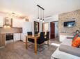 Nin, Гостиная в размещении типа apartment, доступный кондиционер и WiFi.