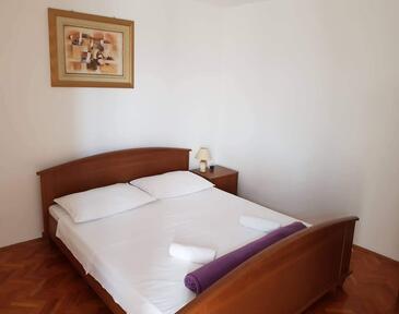 Apartments with terrace Nin, North Dalmatia