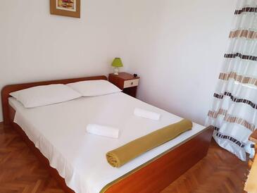 Apartments with terrace Nin, North Dalmatia