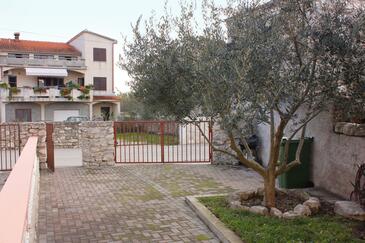 Apartments with terrace Nin, North Dalmatia