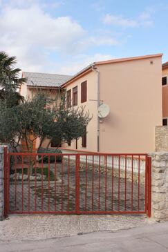 Apartments with terrace Nin, North Dalmatia