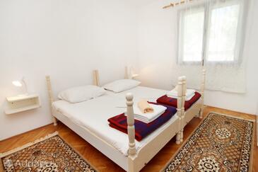 Ferienwohnungen am Meer Zavala, Hvar - 594