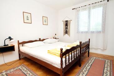 Apartments by the sea Zavala, Hvar - 594