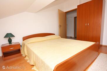 Apartments by the sea Ljubač, Zadar - 5947