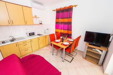 Apartments by the sea Vrsi - Mulo, Zadar - 5951