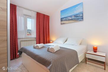 Apartments and rooms with parking space Marina, Trogir - 5953
