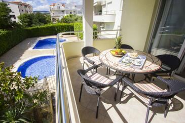 Апартаменты у моря с бассейном Округ Горни - Okrug Gornji, Чиово - Čiovo - 5960