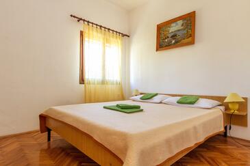 Apartments by the sea Seget Vranjica, Trogir - 5964