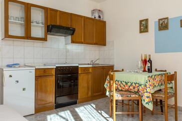 Apartments by the sea Seget Vranjica, Trogir - 5964