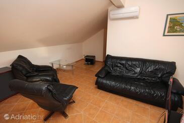 Family friendly house with a swimming pool Sumpetar, Omiš - 5969
