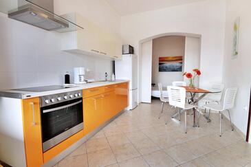 Apartments by the sea Mimice, Omiš - 5974