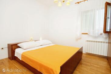 Appartements avec parking Vinisce, Trogir - 5978