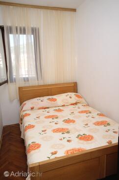 Ferienwohnungen am Meer Vinisce, Trogir - 5980