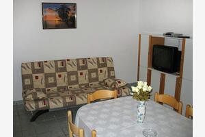 1-Zimmer-Ferienwohnung Vinisce, Trogir (A-5980-e(