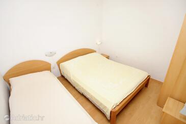 Ferienwohnungen am Meer Vinisce, Trogir - 5982