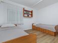Dormitor 2 Omiš, Dormitor 2 în unitate de cazare tip apartment, WiFi.