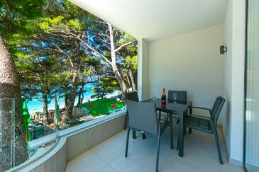 Family friendly seaside apartments Brela, Makarska - 6007