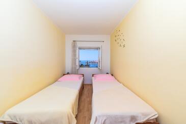 Family-friendly apartments with swimming pool Mavarštica, Čiovo - 6011