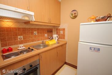 Family friendly seaside apartments Klimno (Krk) - 6017