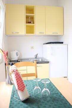 Apartamente lângă mare Slatine, Ciovo - 6018