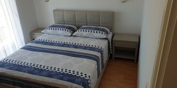Apartamenty z basenem dla rodzin z dziećmi Trogir - 6022