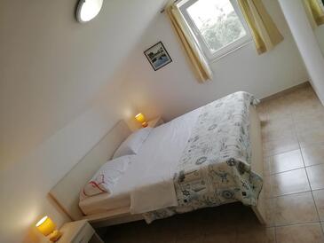 Ferienwohnungen am Meer Sevid, Trogir - 6024