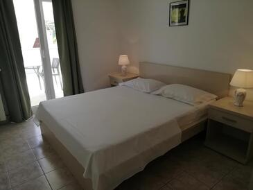 Apartments by the sea Sevid, Trogir - 6024