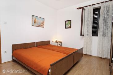 Appartamenti con parcheggio San Pietro di Brazza - Supetar, Brazza - Brač - 6026