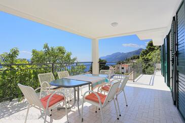 Apartments with parking space Brela, Makarska - 6043
