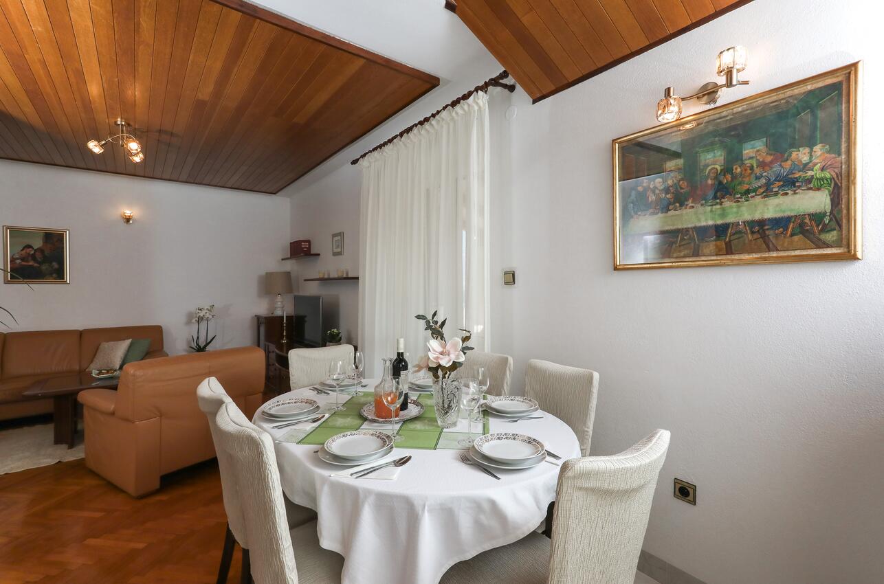 A-6053-a - Alloggi privati - Appartamenti accanto al mare Postire - Postira, Brazza - Brač
