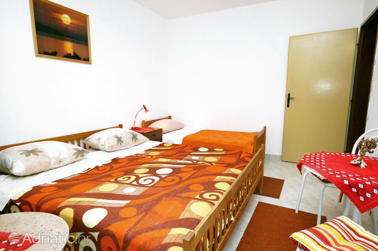 A-6055-a - Alloggi privati - Appartamenti con parcheggio Podaca, Macarsca - Makarska